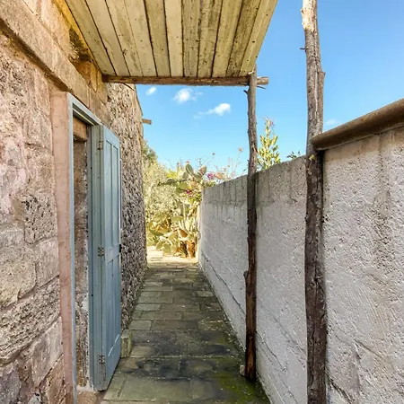 Guest House Torre Mozza بيت ضيافة توري موتسا